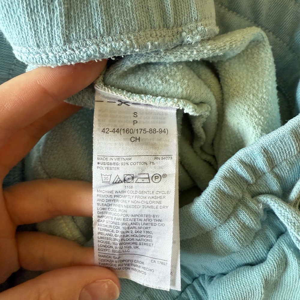 Gap Women’s Ombre Jogger Pants - Picture 5 of 5